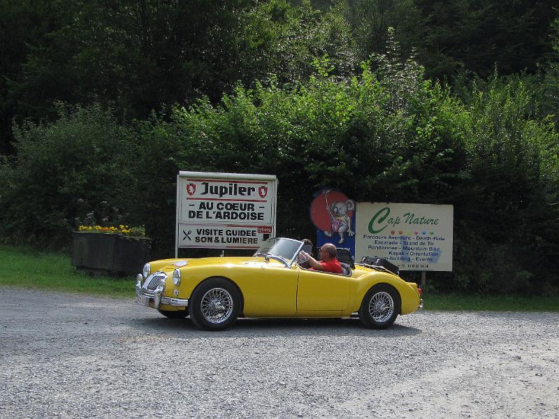 Van het Au Coeur de l'Ardoise naar een lekkere lunch in La Roche (2).JPG